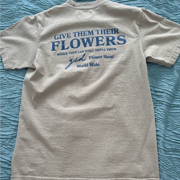 Classic Gray Crew Neck Short Sleeve Tee - Picture 3 of 4